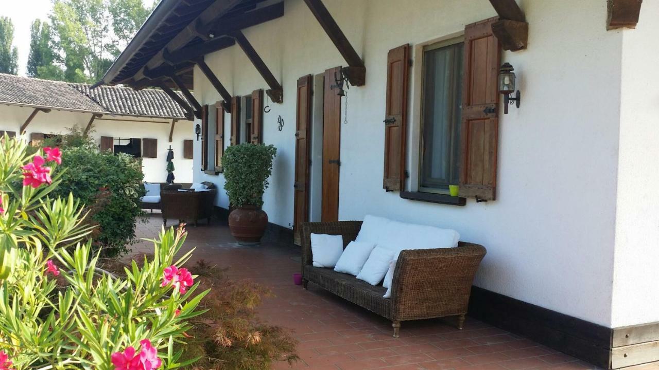 Scuderia 100 Pertiche Villa Villanterio Bagian luar foto